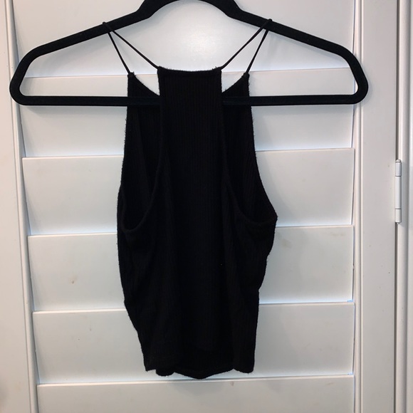 Cute jet black crop top!! - Picture 2 of 2